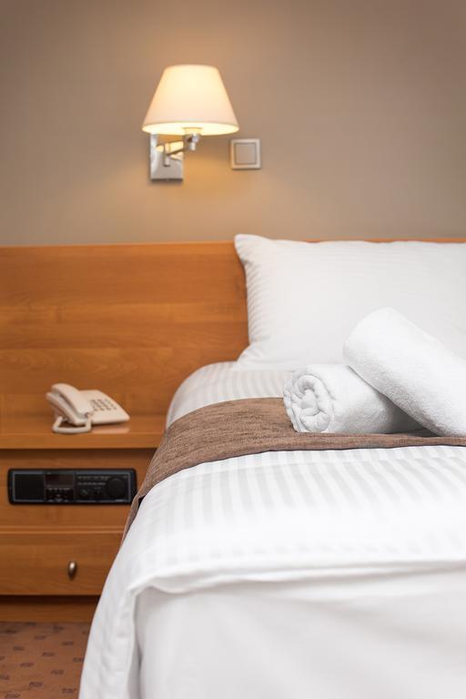Hotel Debowa Gora Active & Spa Lack  ภายนอก รูปภาพ