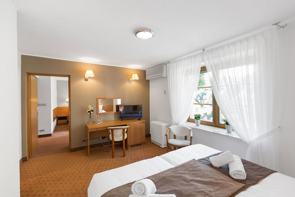Hotel Debowa Gora Active & Spa Lack  ภายนอก รูปภาพ